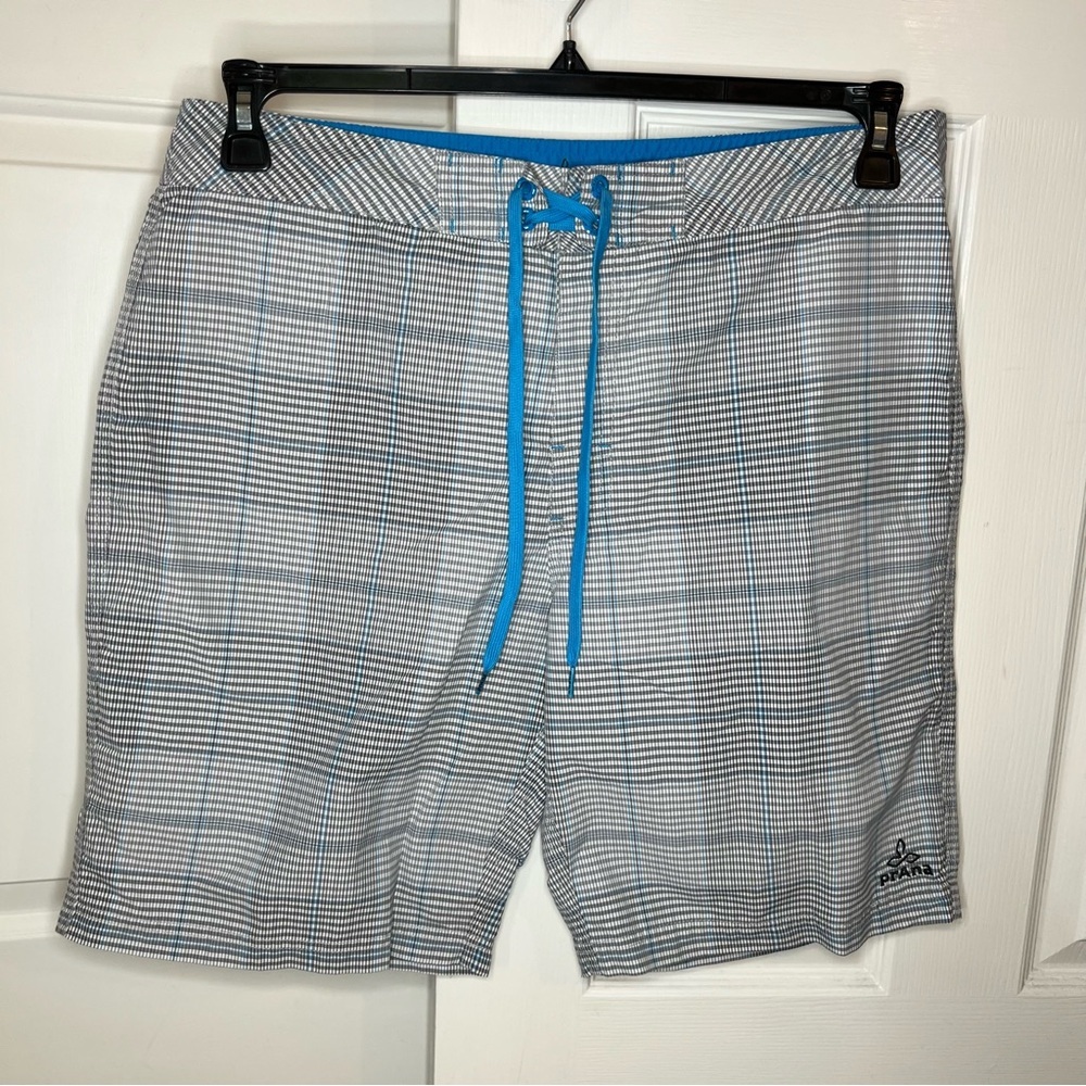 Prana El Porto Blue Gray White Plaid Swim Shorts Trunks Mens Sz 36 x 9" Inseam